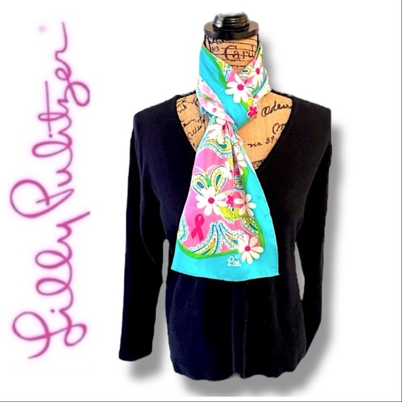 LILLY PULITZER VINTAGE Daisy print with turquoise border 13x28” - Picture 2 of 12